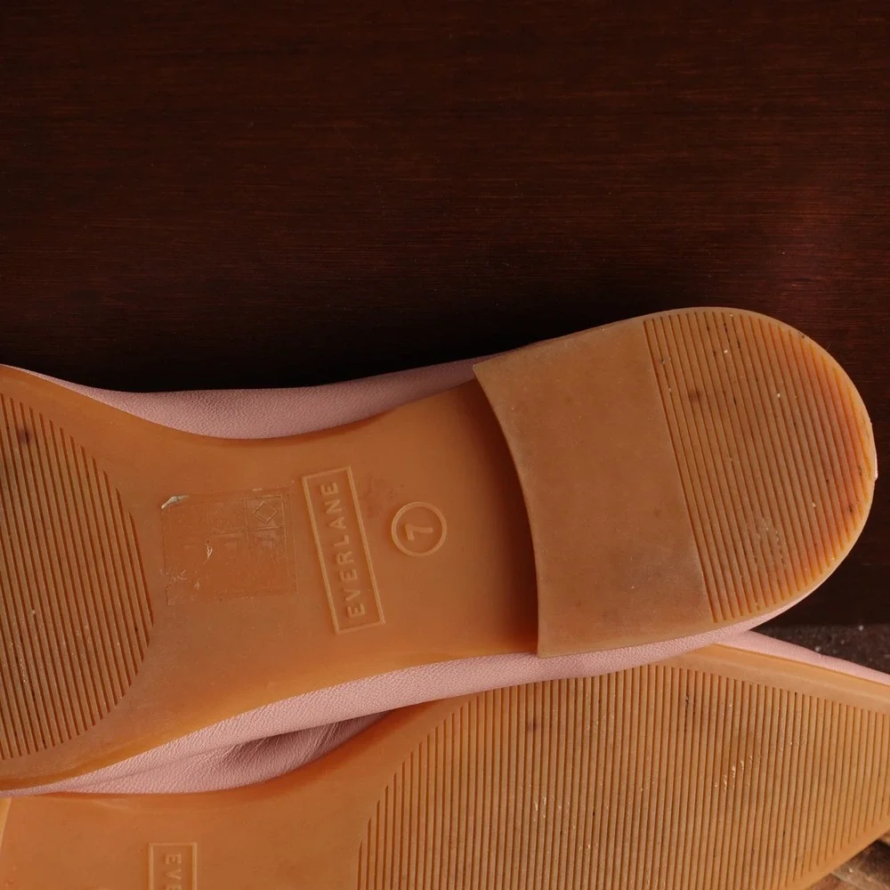Everlane are attempted shoes